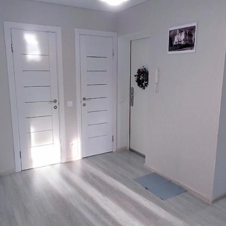 Large Apartment Near The Airport And City Center Chisinau Exterior foto