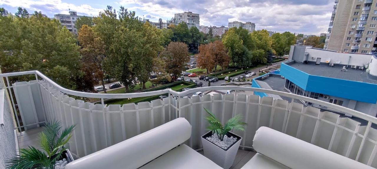 Large Apartment Near The Airport And City Center Chisinau Exterior foto
