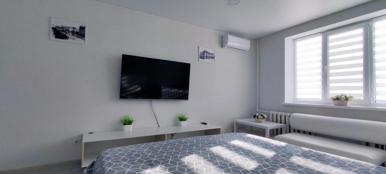 Large Apartment Near The Airport And City Center Chisinau Exterior foto